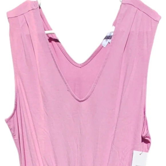 Nine West -NEW V-Neck Sleeveless Ribbed Sides on Skirt.​​ - Picture 3 of 4